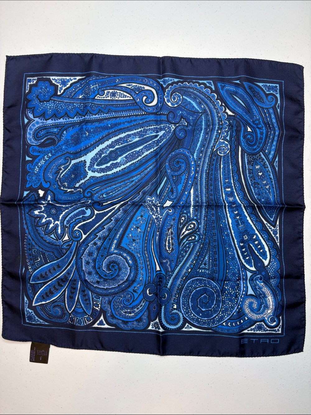 ETRO Milano 100% Silk Paisley Pocket Square Gavroche Scarf Blue